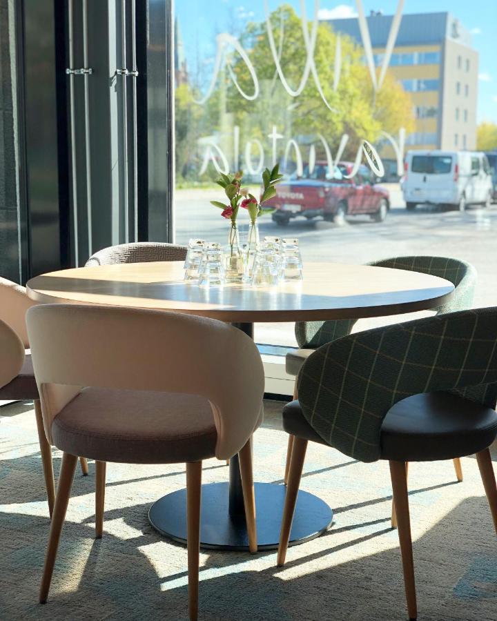 Fabrik Hotel *